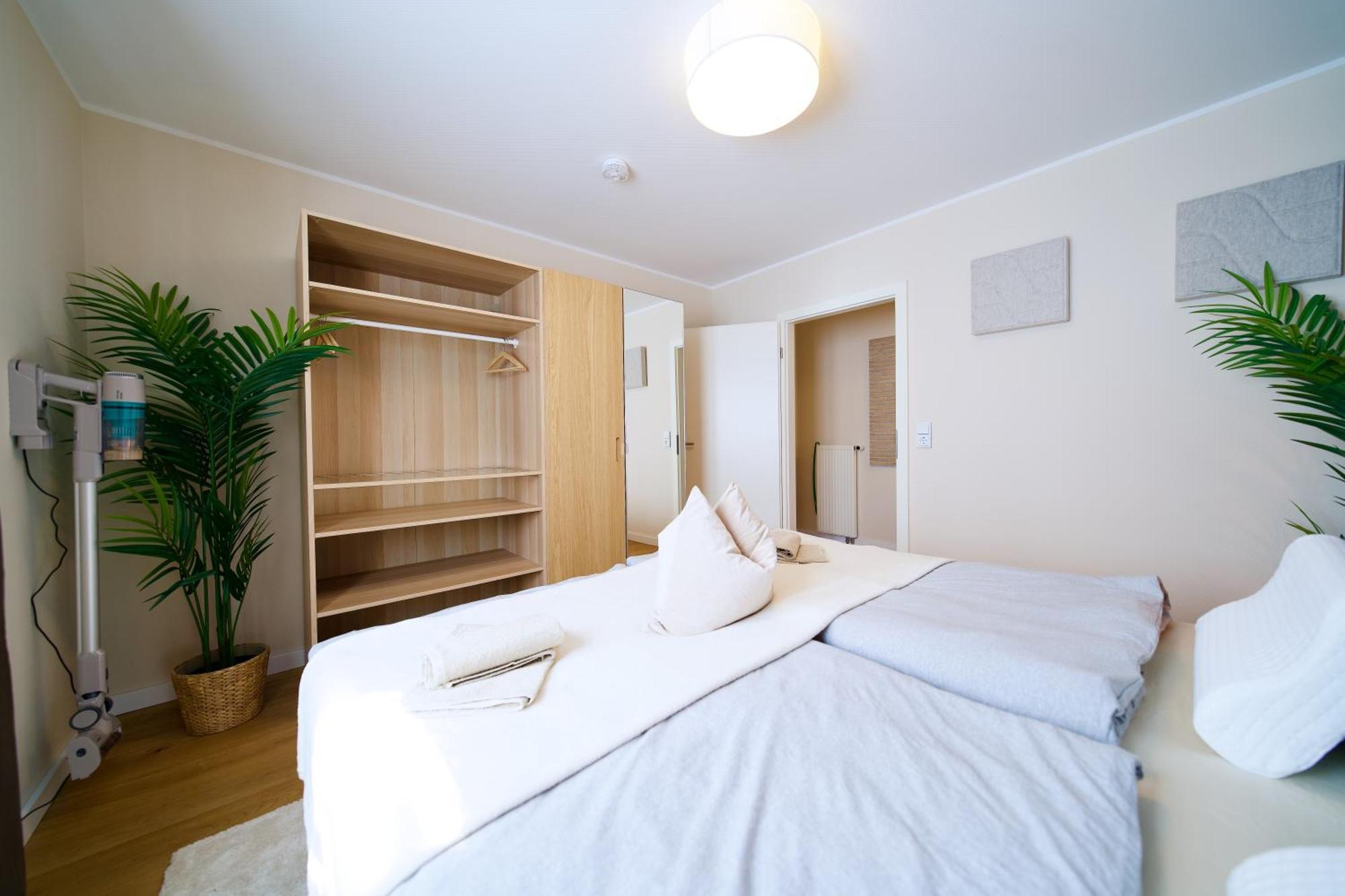 Edler Wohnraum Schwanenteich-Oase Mit Balkon, Kaffeevollautomat, Lift & Parkplatz Apartment Zwickau Exterior photo