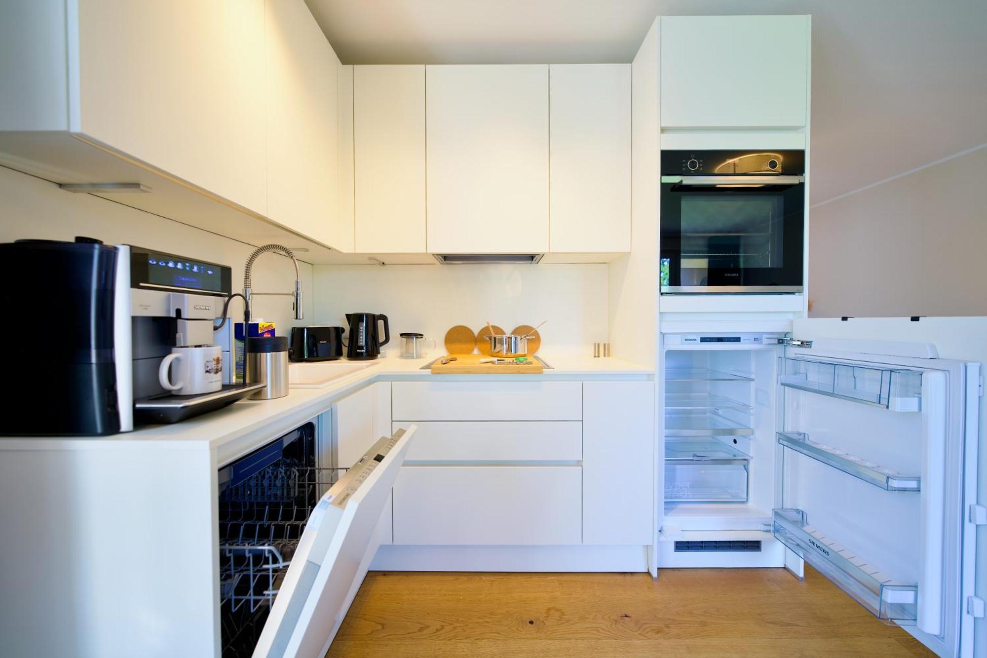 Edler Wohnraum Schwanenteich-Oase Mit Balkon, Kaffeevollautomat, Lift & Parkplatz Apartment Zwickau Exterior photo